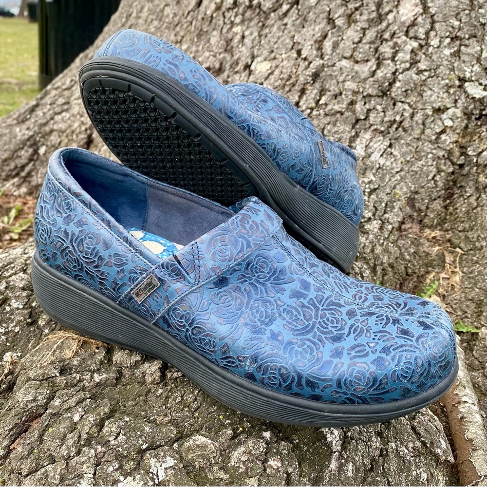 Blue Floral embossed leather Mules